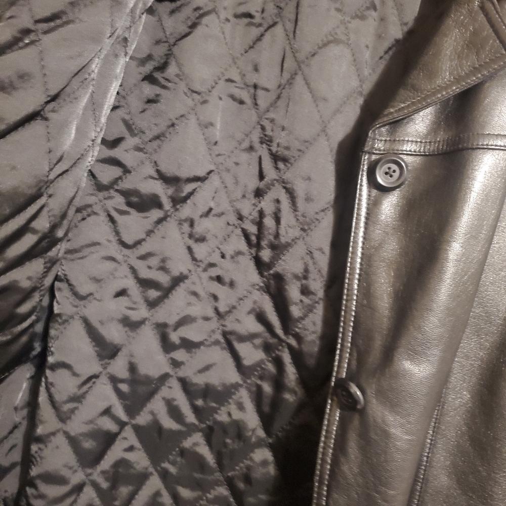 Adler Black Leather Zip-Front Women's Jacket - Picture 9 of 12
